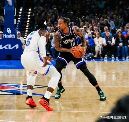 开云体育官方网站-国王翻盘加拿大男篮，萨姆·米切尔完成帽子戏法