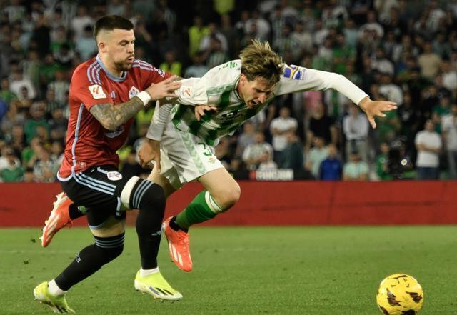 奥格斯堡队在比赛中实现逆转