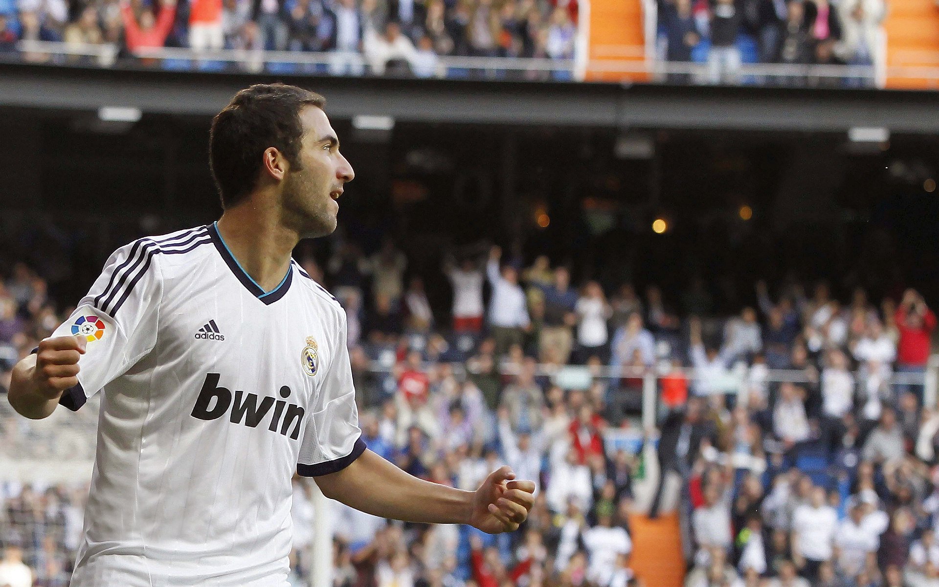 黄喜灿一手掌控比赛走势，皇家社会上演惊天翻盘卡塔尔好戏